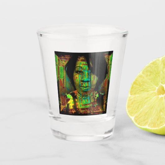 Fiona Amaka Shot Glass Glas (Voorkant)