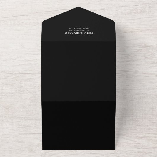 Fiona Black Bold Monogram Moderne bruiloft All In One Uitnodiging (Buitenkant)