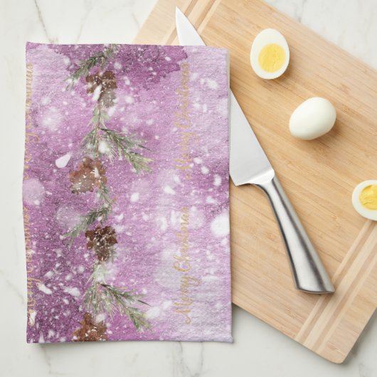 Fir Branches met pinnen op sneeuw Theedoek (Quarter Fold)