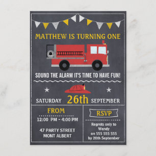 Fire Engine Chalkboard Verjaardagsfeestuitnodiging Kaart