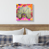 Fire Orchid, abstracte levendige waterverf florale Canvas Afdruk (Insitu (Slaapkamer))