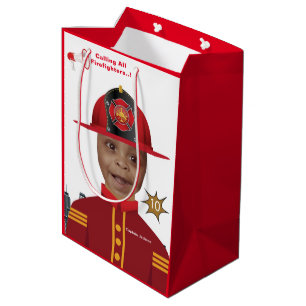 Firefighter Boys Face in Hole Foto Birthday Medium Cadeauzakje