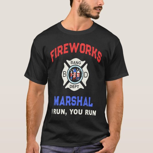 FIREWORKS MARSHAL America Firefighter Pyro Technic T-shirt (Voorkant)