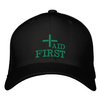 First Aid embroidered baseball cap White / green