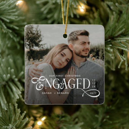 First Christmas Engaged Chic Couples 2 Photos Keramisch Ornament (Boom)