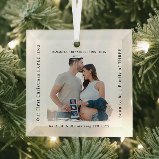 First Christmas Expecting Pregnancy Announcement Glas Ornament (Insitu)