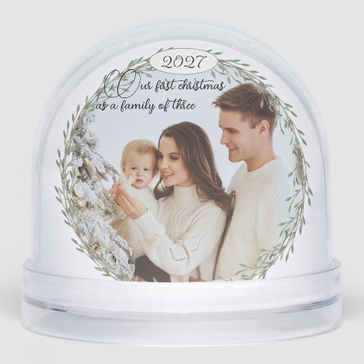 First Christmas new baby photo family of three (Avant)