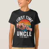 First Time Uncle Est 2026 Baby Announcement Great T-shirt (Voorkant)