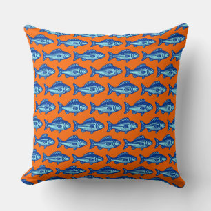 Fish Pattern - Navy Blue en Ice Blue op Sinaasappe Kussen