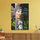 Fisherman on Totem Pole, Alaska Canvas Afdruk (Insitu (Woonkamer))