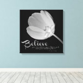 Fitness Tulip White Believe Canvas Afdruk (Insitu (Houten vloer))