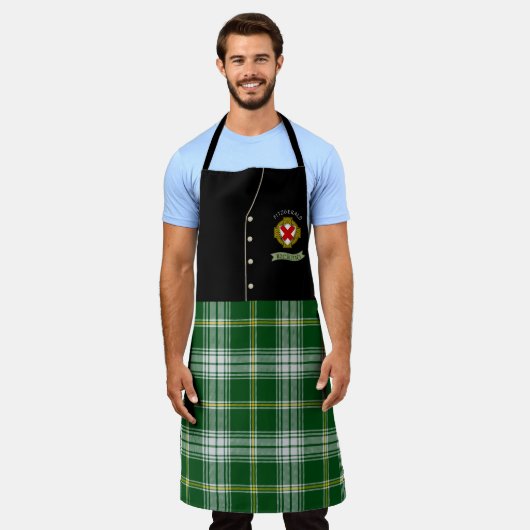Fitzgerald Shield & Tartan Gepersonaliseerde Kilt Schort (Gedragen)