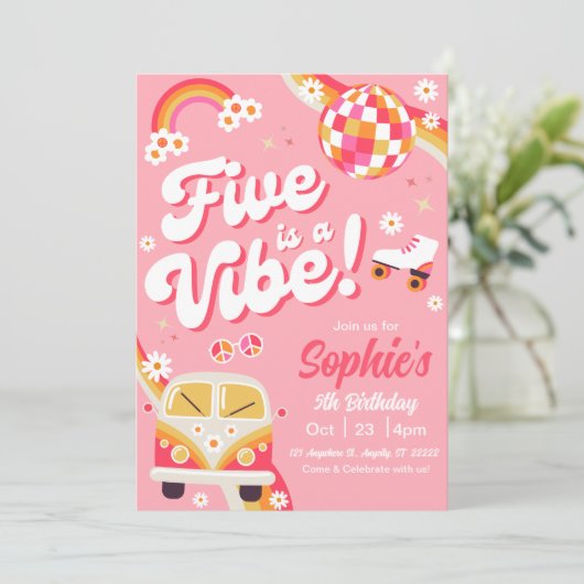 Five is a Vibe Retro Verjaardagsuitnodiging  Kaart (Staand voorkant)