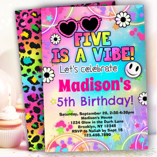 Five is een Vibe 5th Birthday uitnodiging voor mei