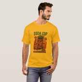 Fizz Force Soda Cop T-Shirt – Funny Retro (Devant entier)