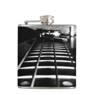 Flacon noir et blanc de guitare basse de