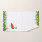 Flamant rose et prairie avec fleurs sur serviette (Serviette à main)