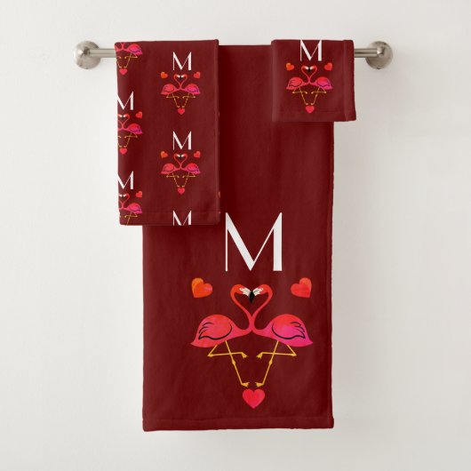 Flamant rose rose et Coeurs Ensemble de serviettes (En situation)