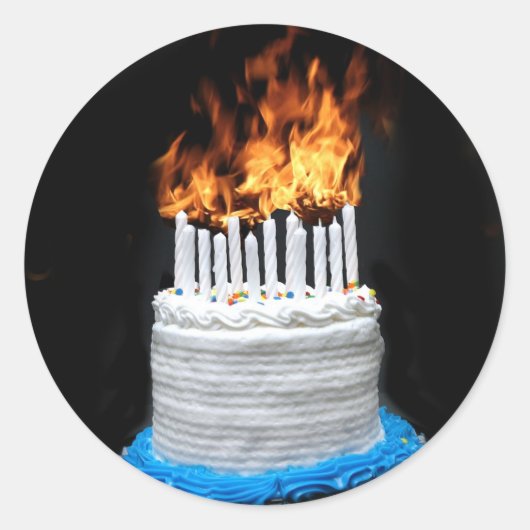 Flaming Birthday Cake Ronde Sticker (Voorkant)