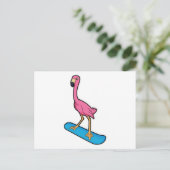 Flamingo als snowboarder met snowboard briefkaart (Staand voorkant)