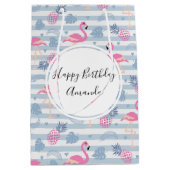 Flamingo & Pineapple Pattern Birthday Medium Cadeauzakje (Voorkant)