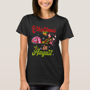 Flamingo Pink Retro Camping Car Kerstmis in Augus T-shirt