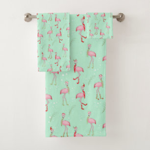 Flamingo rose mignon dans foulard et chaussettes d