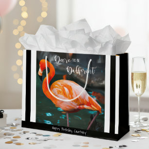 Flamingo Zwart Wit Strepen Modern Script Naam Groot Cadeauzakje