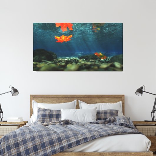 Flamme dans la toile enveloppée d'eau (Insitu(Chambre))