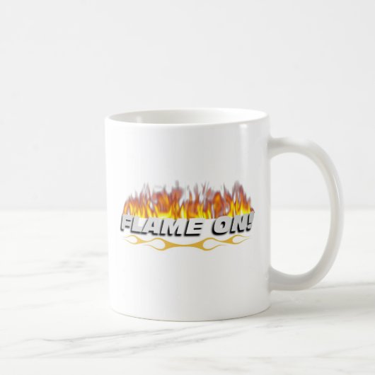 FLAMME SUR LA GRANDE TASSE DE CAFÉ DE GROUPE (Droite)