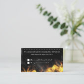 Flammes & Studs en cuir Carte de réception RSVP (Debout devant)