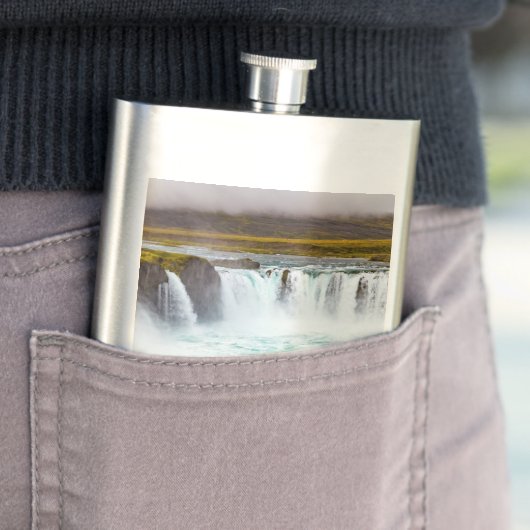 Flasque Cascade de Godafoss, Islande (En situation)