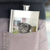 Flasque Chiot en carlin noir (En situation)