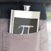 Flasque Chrome en argent comme symbole Pi sur l'impression (En situation)