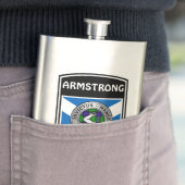 Flasque Clan Armstrong Crest & Tartan (En situation)