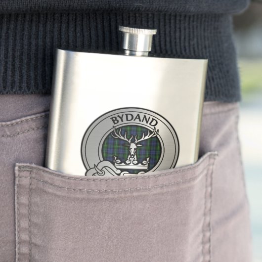 Flasque Clan Gordon Crest & Tartan (En situation)