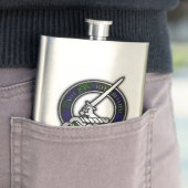 Flasque Clan Gunn Crest & Tartan Flask (En situation)