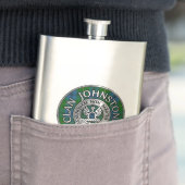 Flasque Clan Johnstone Crest & Tartan (En situation)