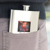 Flasque Dirty 30 Anniversaire ajouter nom rose ajouter dat (En situation)