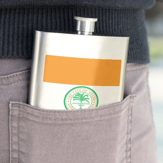 Flasque Drapeau de Miami, Floride Hip Flask (En situation)