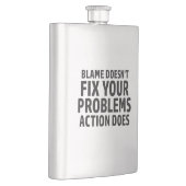 Flasque La faute ne résout pas vos problèmes L'action fait (Droite)