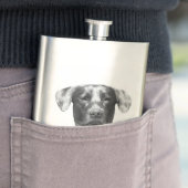 Flasque Labrador Dog personnalisable (En situation)