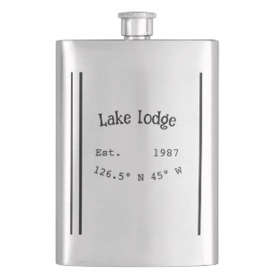 Flasque Lake house et. Date année coordonnées personnalisé