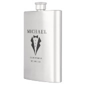 Flasque Mariage GROOMSMAN Nom et date personnalisés Tuxedo (Gauche)