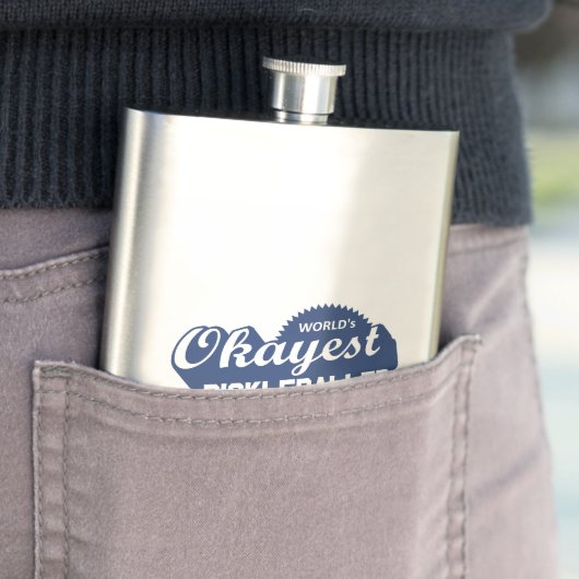 Flasque Pickleballer le plus Okayest dans le monde (En situation)