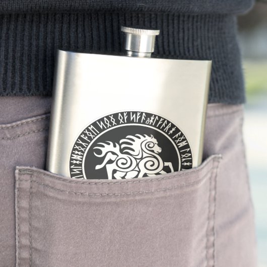 Flasque Sleipnir / Best Of All Horses (En situation)