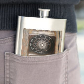 Flasque Téléphone antique rotatif payant rude (En situation)