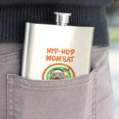 Flasque Wombat Hip-hop Drôle dans la Maison (En situation)