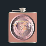 Flasques 7e Mariage de cuivre Anniversaire de la poche de m<br><div class="desc">Quand nous avons atteint des jalons clés dans la vie, il est juste de les marquer et de les observer, alors je pensais qu'une belle façon serait avec un médaillon en cuivre avec naturellement, un emblème cardiaque au centre. Je suis également ici pour vous customiser ou illustrer quelque chose de...</div>