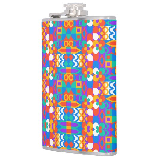 Flasques A vibrant flask featuring a colorful geometric (Gauche)